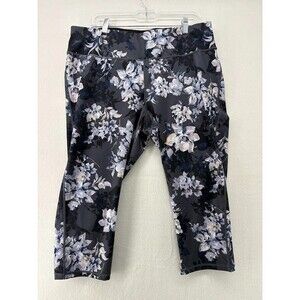 Women's Idealogy Size 2X Floral Capri Leggings